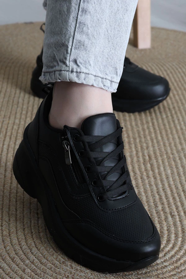 Günlük Spor Ayakkabı Siyah - 31531.2082.