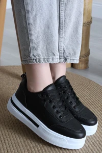 Günlük Spor Ayakkabı Siyahbeyaz - 31532.2082.