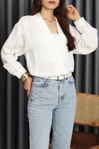 V Yaka Çizgi Detaylı Gömlek Ekru - 41546.444.