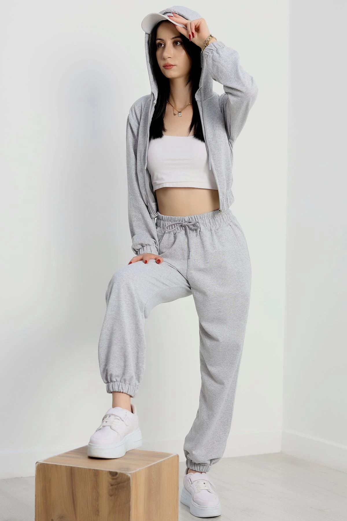 Kapşonlu Crop Eşofman Takımı Gri - 70660.053. | HaydiGiy
