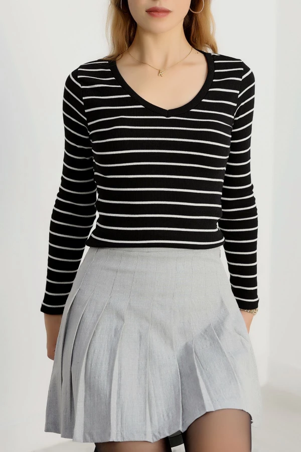 V Yaka Çizgili Kaşkorse Body Siyahekru - 70763.1748.