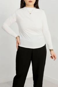 Drape Detaylı Büyük Beden Sandy Bluz Ekru - 70768.1949.