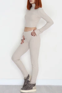 Parmak Geçmeli Yarım Dik Yaka Likralı Raporlu İnterlok Takım Bej - 90968.1748.