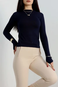 Dik Yaka Parmak Geçmeli Viskon Body Lacivert - 40076.599.