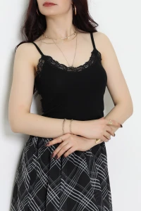 Önü Arkası Ve Eteği Dantelli Ribana Atlet Siyah - 22052.200.