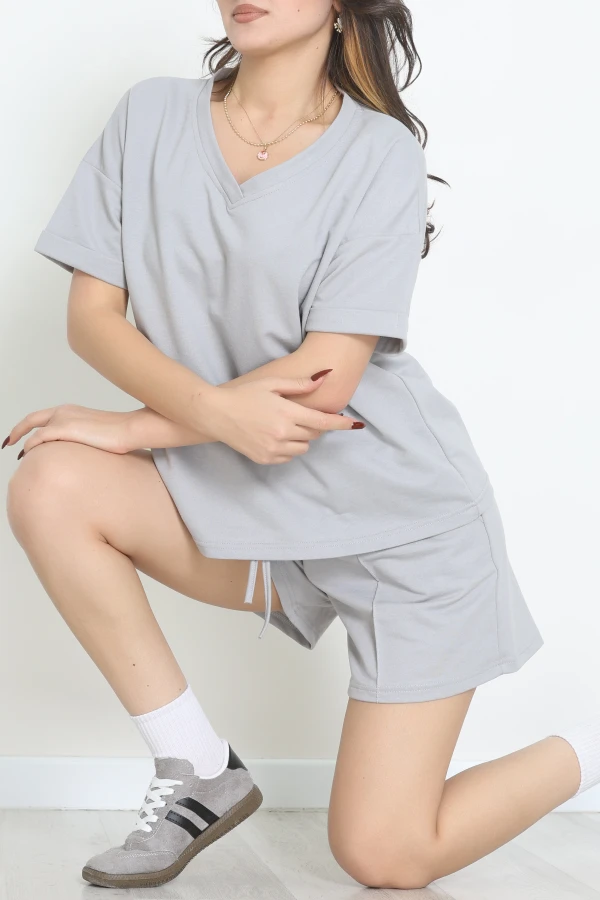 V Yaka Şortlu Takım Gri - 52212.1567.