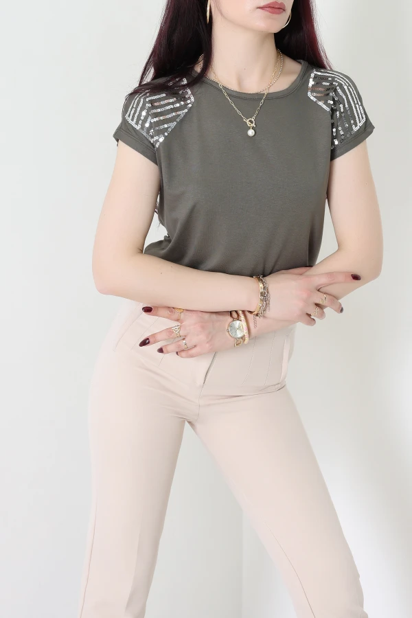 Omuzları Pul Detaylı Bluz Haki - 44004.599.