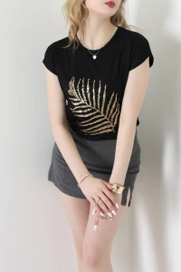 Yaprak İşlemeli Viskon Bluz Siyah - 70649.599.