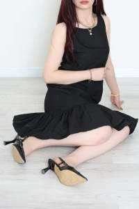 Bisiklet Yaka Fırfırlı Elbise Siyah - 41864.1723.