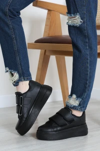 Günlük Spor Ayakkabı Siyah - 42118.2082.