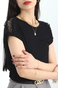 Omuz Dantelli Bluz Siyah - 20766.599.