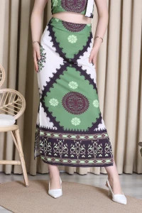 Yan Yırtmaçlı Etek Yeşil - 2323001.483.