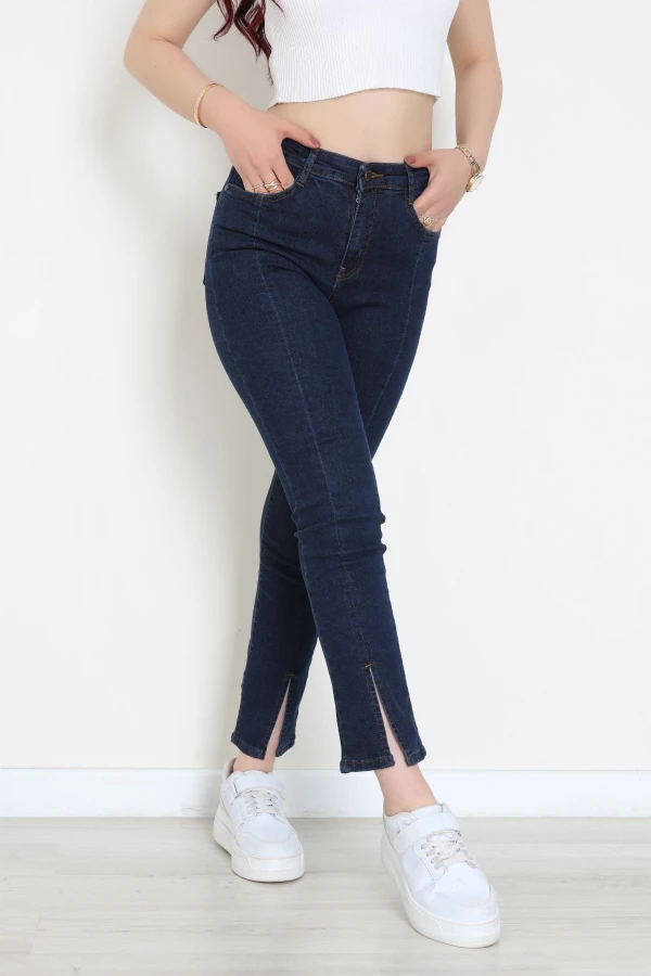 Çımalı Paçası Yırtmaçlı Straight Kot Pantolon Koyumavi - 32480.1968.