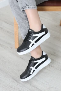 Günlük Spor Ayakkabı Siyahbeyaz - 40133.264.