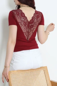 Sırt V Yaka Dantel Detaylı İpeksi Viskon Bluz Bordo - 71119.1567.