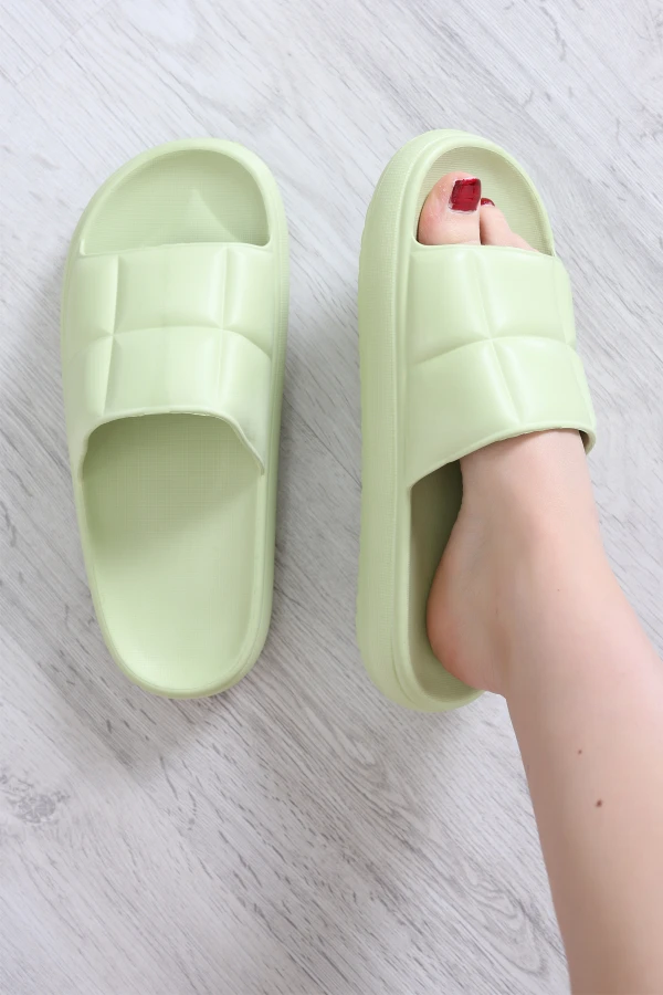 Desenli Terlik Açıkyeşil - 32729.264.