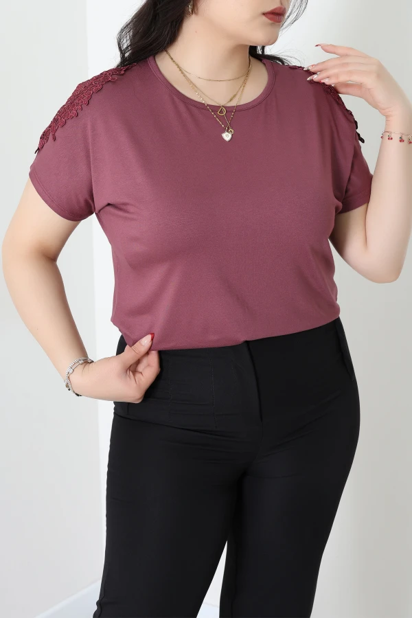 Omuz Dantel Detaylı Büyük Beden Viskon Bluz Gülkurusu - 71479.1990.