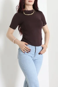 Yaka Ve Kol Dantel Detaylı Kısa Kol İpeksi Bluz Acıkahve - 71520.1567.