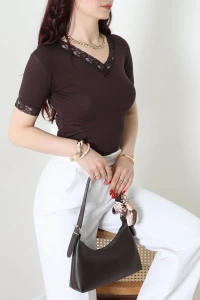 V Yaka Dantelli İpeksi Viskon Body Acıkahve - 71650.1567.