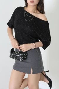Kayık Yaka Yarasa Kol Taşlı Modal Bluz Siyah - 71754.2023.