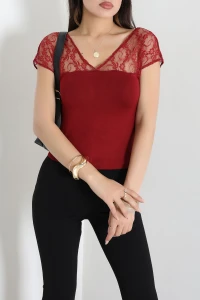 Yaka Dantel Detaylı İpeksi Viskon Kısa Kol Bluz Bordo - 71516.1567.