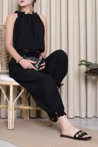 Halter Yaka Bluzlu Çilek Dokuma Takım Siyah - 52490.1254.